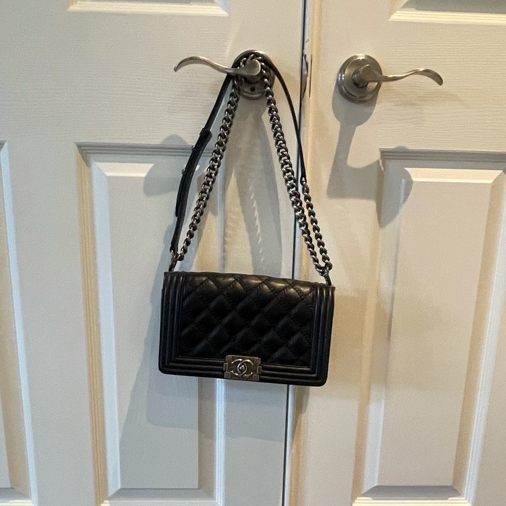 Chanel le boy medium